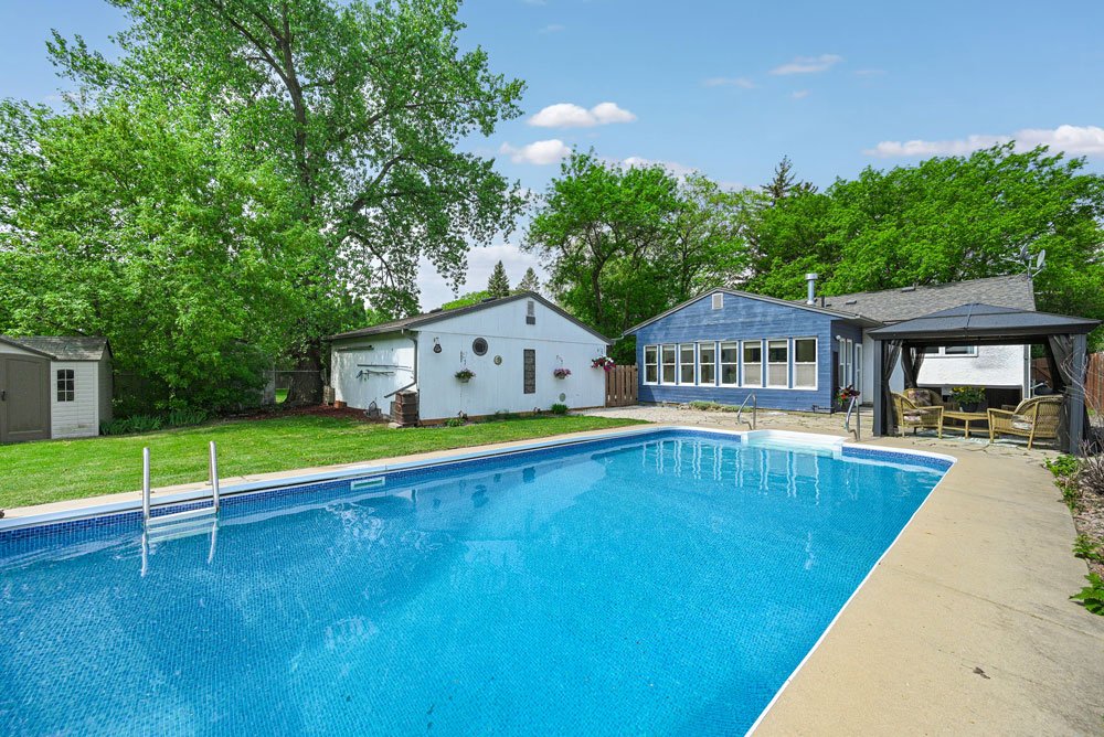 775 Harstone Rd.